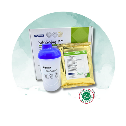 SILOSOLVE® FC Siliermittel für schnelle und effiziente Silierung. Bild zeigt Verpackung des Siliermittels, geeignet für verschiedene Silagearten und optimale Silagequalität.